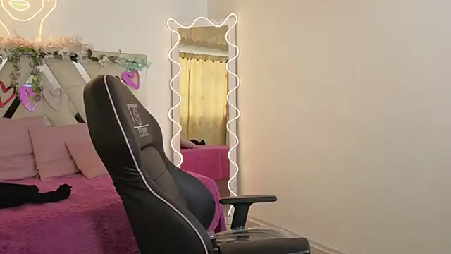 ZURY_TAY's cam snapshot