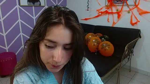 Adhara_Kitten's cam snapshot