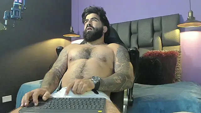 Lyon_vach live sex cam