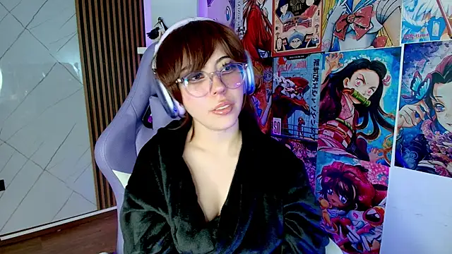 Purplee_Baby's cam snapshot