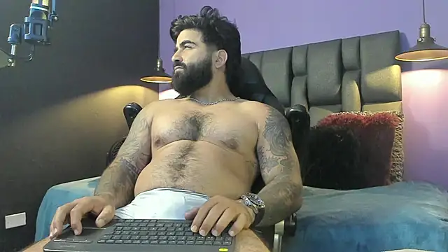 Lyon_vach live sex cam