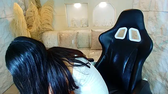 cami_goddess_r's cam snapshot