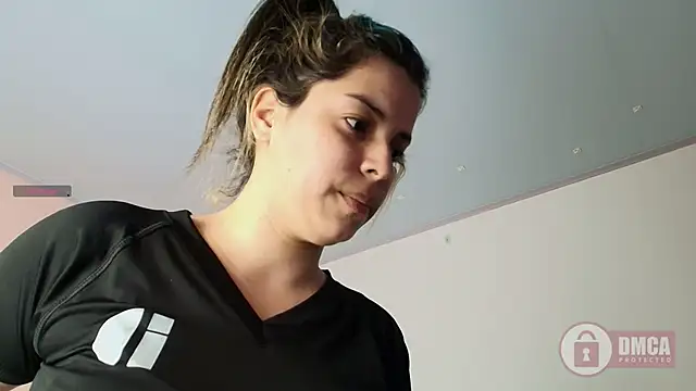 gisell_gomez's cam snapshot