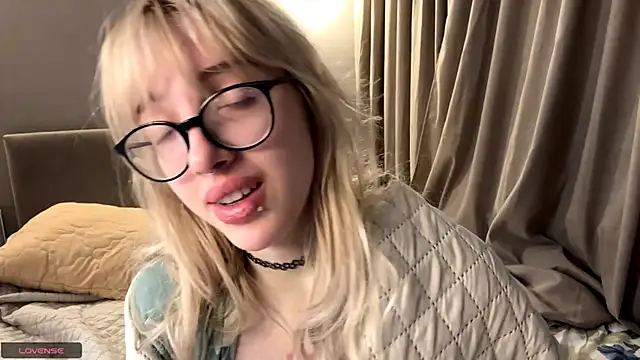 Milkmoriee's cam snapshot