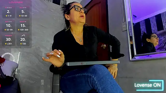 Agatha_Pleasure's cam snapshot