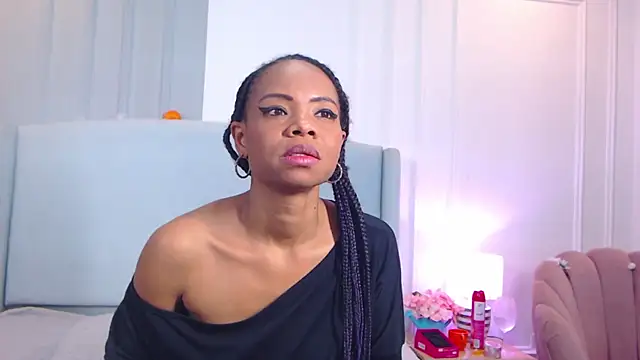 ChantalGarner's cam snapshot