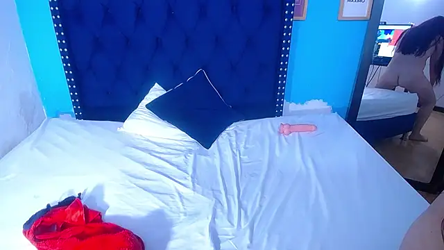 kinky_redhead18's cam snapshot