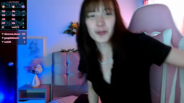 ChloeJohnsoon's cam snapshot