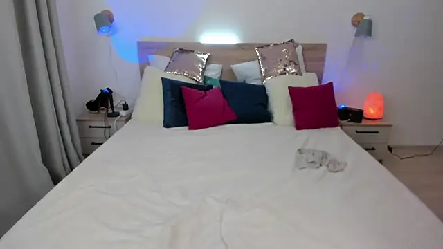 KateRedgar's cam snapshot