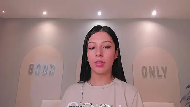 LilaWest's cam snapshot