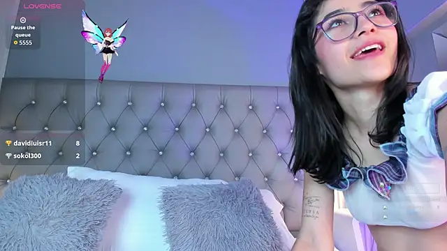 LunaBloomn's cam snapshot