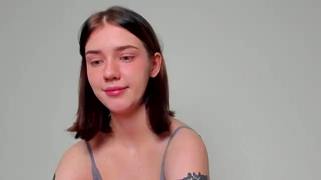 NelliMuller's cam snapshot