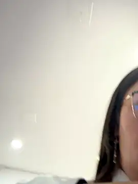 LIZ-06_'s cam snapshot