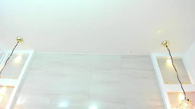 karol_lewiss's cam snapshot