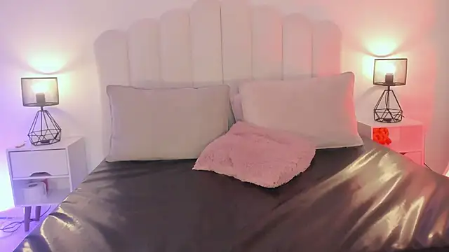 raven_black_'s cam snapshot