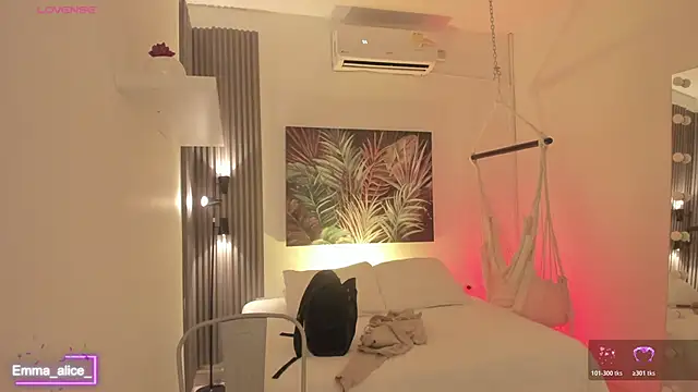 emma_alice_'s cam snapshot