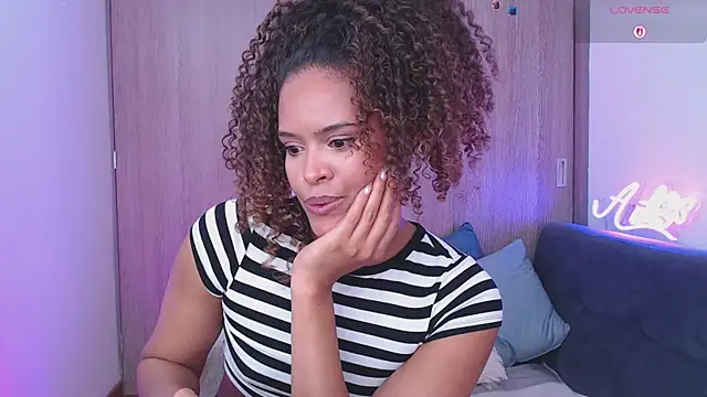 Amelia_bss's cam snapshot