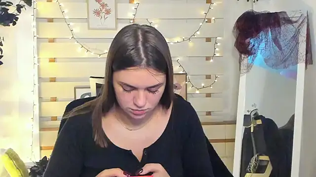 Josephine_Kiss's cam snapshot