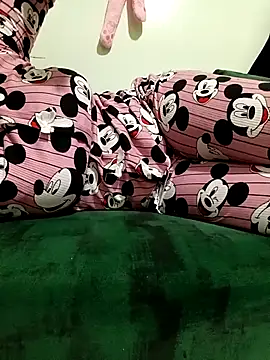 Mroma89six's cam snapshot