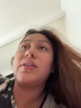 Saray_lo's cam snapshot