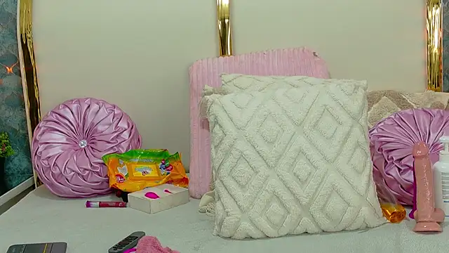 _NinaFox_'s cam snapshot