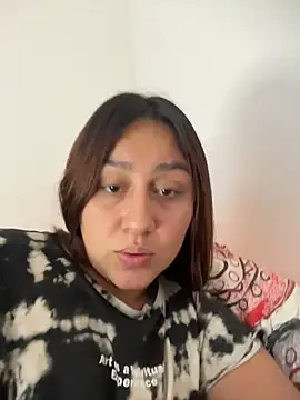 Saray_lo's cam snapshot