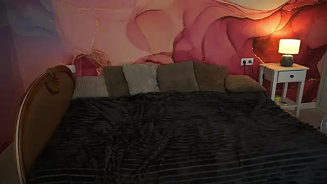 MagicPeachh_'s cam snapshot