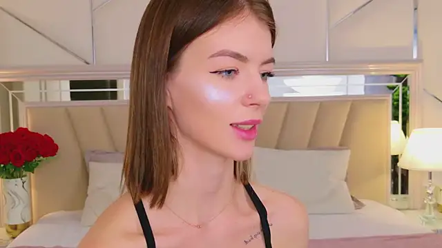 MeganMour's cam snapshot