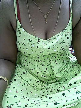 Tamil_Vishalini's cam snapshot