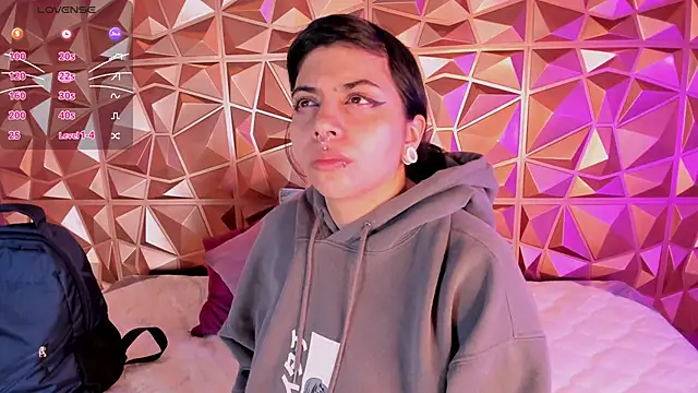 emily-santoss's cam snapshot