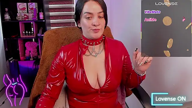 sara_goodgirl13's cam snapshot