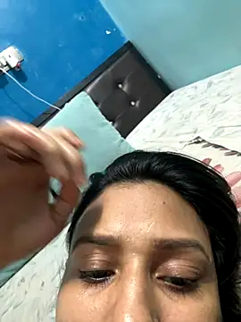 heenashai's cam snapshot