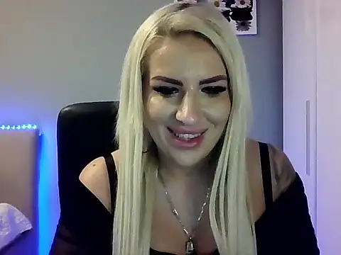 BlondLeyla's cam snapshot