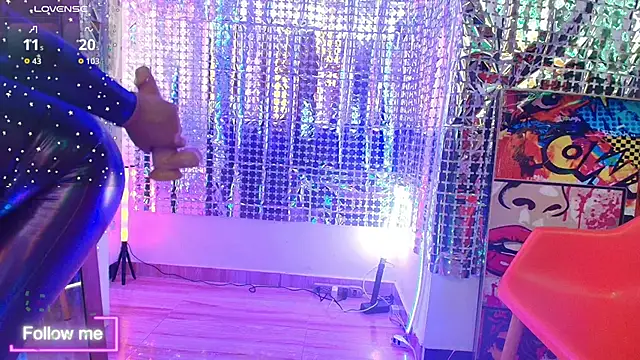 LatexDevil_Blondie's cam snapshot