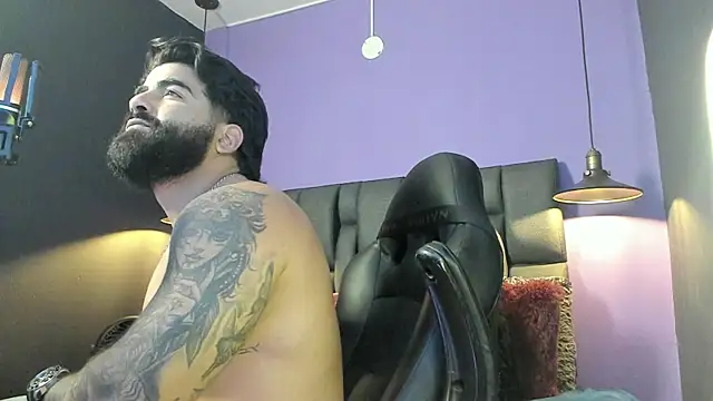 Lyon_vach live sex cam