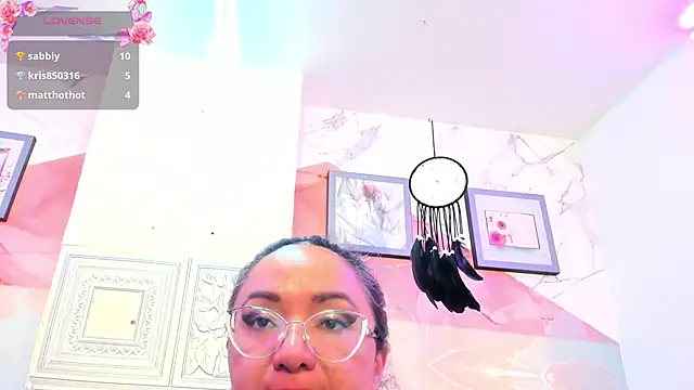 leyla_smithh's cam snapshot