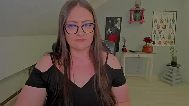 MistressDarrah's cam snapshot