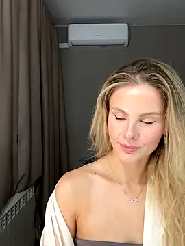 sirena124's cam snapshot