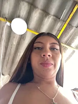 Sara-cooper2's cam snapshot