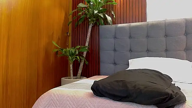 veronica_em1 live sex cam