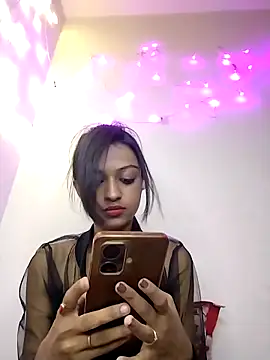 Your-Kitkat live sex cam