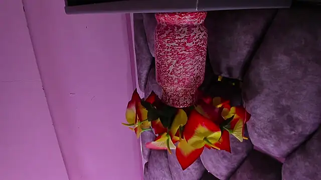 miaharvey_69's cam snapshot