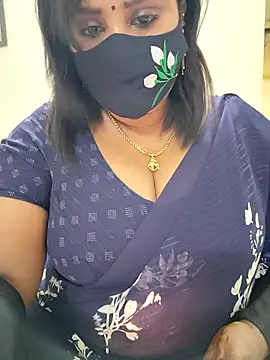 Queenflowerr's cam snapshot