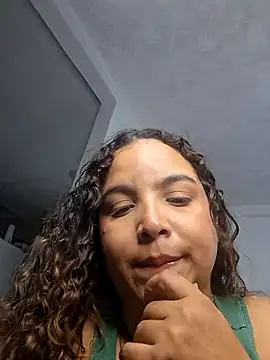 Aliciabloom's cam snapshot