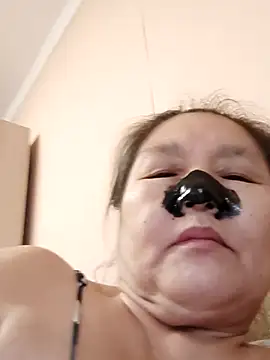 Zulfiya_Bruce's cam snapshot