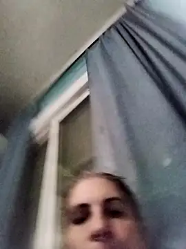 Est_10's cam snapshot