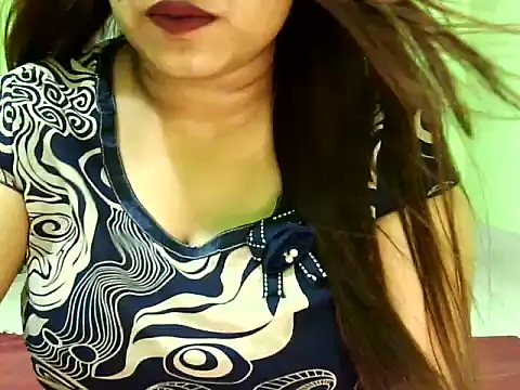 Safa_Pari's cam snapshot