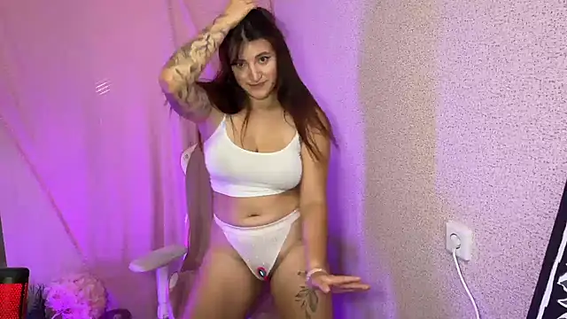 Katrin__kiss's cam snapshot