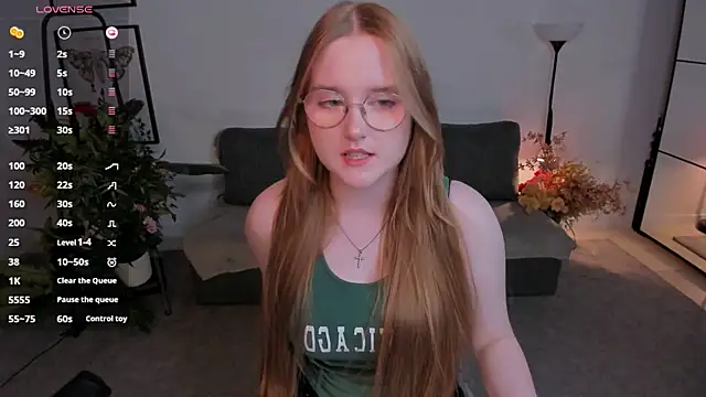 bonnie_wright's cam snapshot