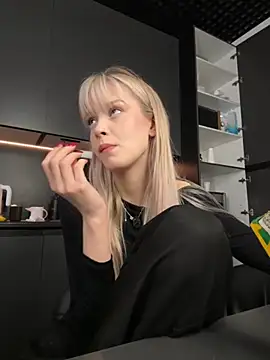 BellaSecrett's cam snapshot